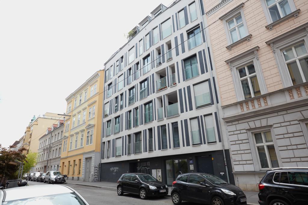 Apartment Traditional Tav -